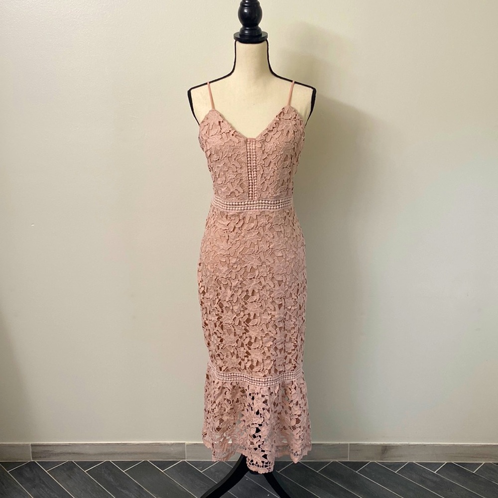 NWT- Pink Lave- Fate Lauren lace floral mermaid midi dress, size XXL